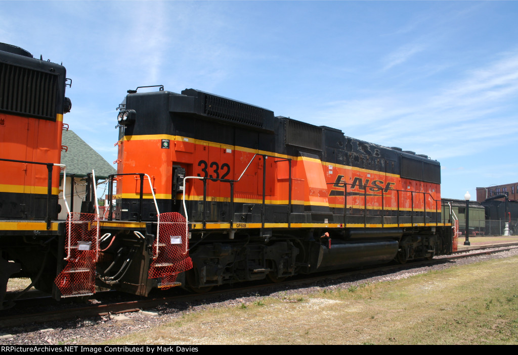 BNSF 332